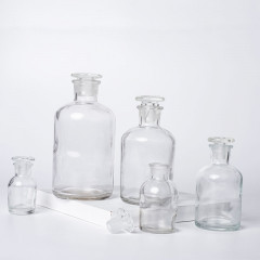 Склянка для реактивов 60 мл из светлого стекла с узкой горловиной и притертой пробкой