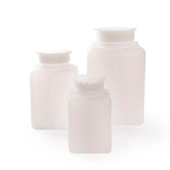 Емкость для общелабораторного применения (бутылка квадратная) 500 мл, с делениями, ПЭНД, LAMAPLAST