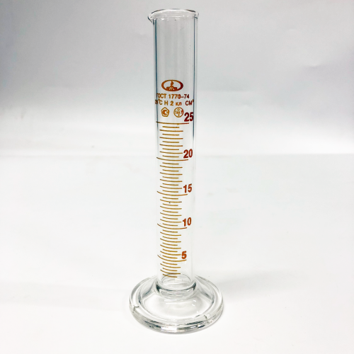 Цилиндр мерный 1-25-2 с носиком на стеклянном основании