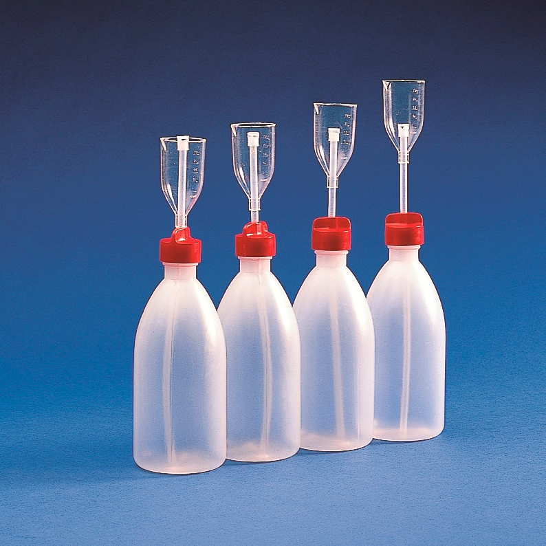 Бутылка-дозатор градуированного объема 500 мл / 25 мл, ПЭ/ПМП, Kartell