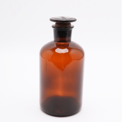 Склянка для реактивов 500 мл из темного стекла с узкой горловиной и притертой пробкой