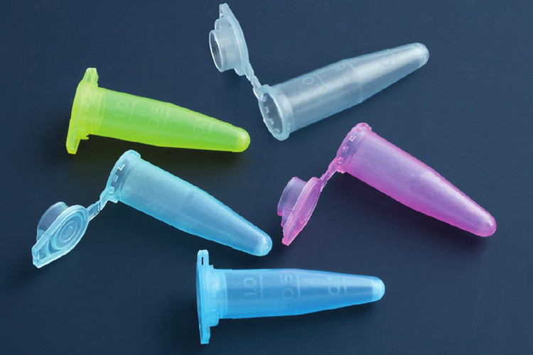 Пробирки микроцентрифужные (Эппендорфа) 1,5 мл с делениями, голубые, Литопласт, 250 шт/уп.